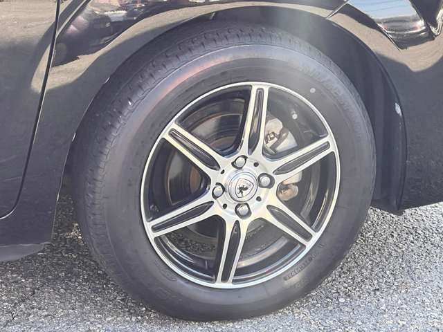 ���Ђ́A���q���܂̃j�[�Y�ɂ������o����悤�A�L�x�ȎԎ����葵���Ă���܂��B����芷���̍ۂ��A����A��낵�����肢�������܂��B