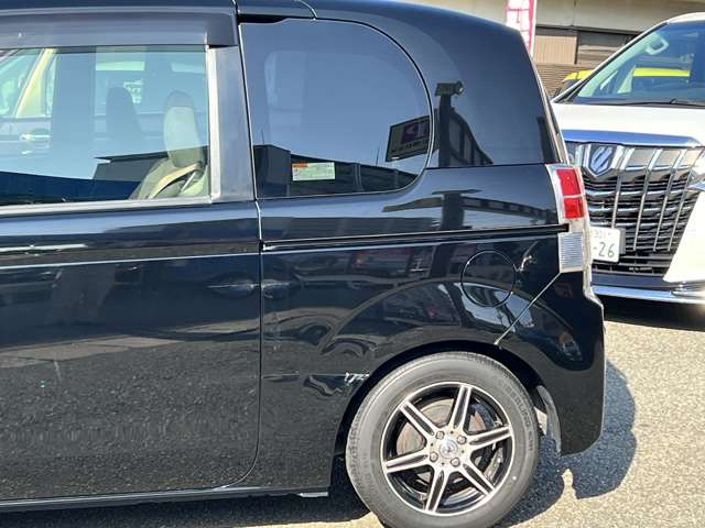 ���Ђ́A���q���܂̃j�[�Y�ɂ������o����悤�A�L�x�ȎԎ����葵���Ă���܂��B����芷���̍ۂ��A����A��낵�����肢�������܂��B