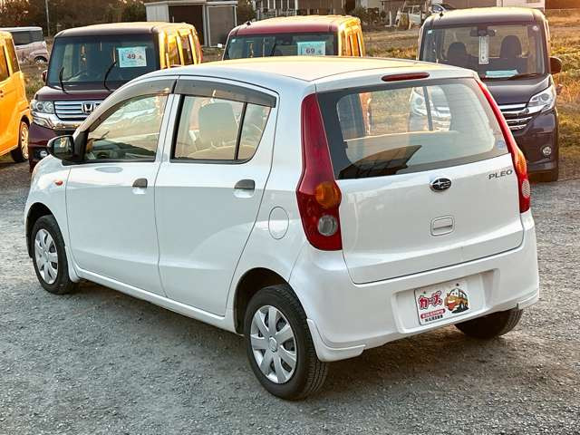 ���X�ł͌y�����Ԃ��畁�ʎԂ܂ŕ��L���I�[�����[�J�[�̎Ԏ�E�F�E�O���[�h��L�x�ɑ����Ă���܂��B