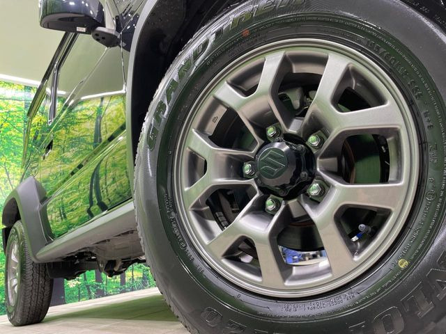 �y����15�C���`�A���~�z�C�[���z�O�ςɃ}�b�`���������A���~�z�C�[���𑕒����Ă���܂��B�e��ЊO�A���~�z�C�[����A�X�^�b�h���X�^�C�����戵�����Ă���܂��B���񂲑��k����������