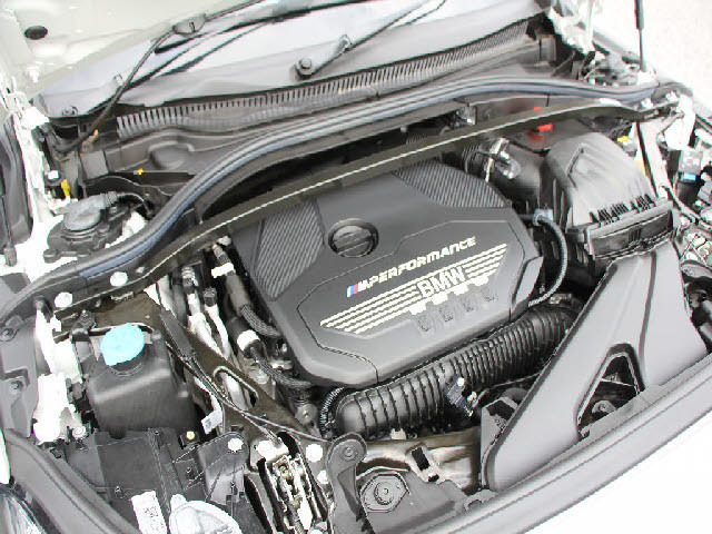 2シリーズグランクーペM235i xドライブ 4WD