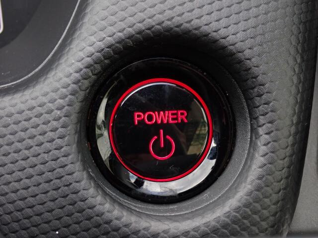 �L�[���X�v�b�V���X�^�[�g�V�X�e�����̗p���Ă���܂�!�{�^����ŃG���W���n�����\�Ȃ̂ŁA�L�[��T�����Ƃ��Ȃ��Ȃ�܂���!