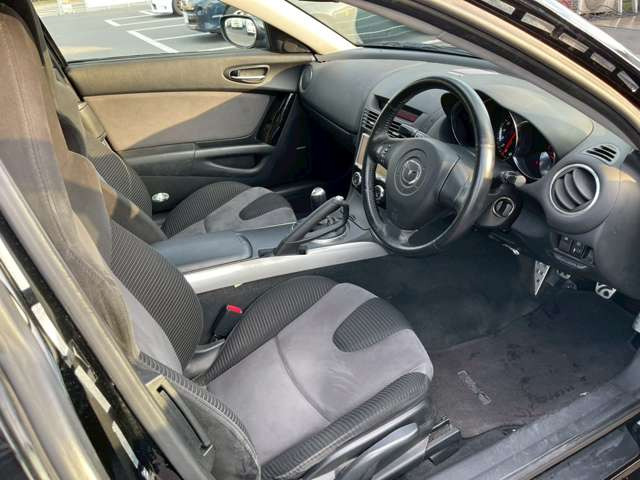 �C�ɂȂ邨�Ԃ�����܂�����E�̓d�b�ԍ����璼�ڂ��X�ɂ��₢���킹���������B�x�����@����ԗ����A��Ԃ܂łȂ�ł������������Ē����܂��B�X�^�b�t�ꓯ���A�����҂����Ă���܂��B