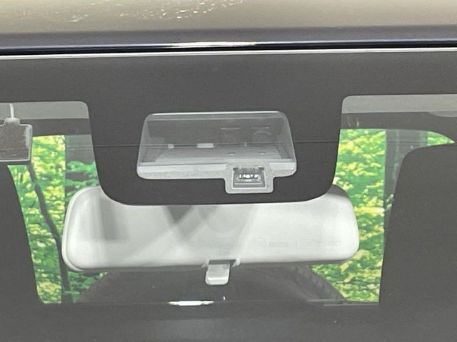 �y�X�Y�L �Z�[�t�e�B�T�|�[�g�z���s���ɑO���̎ԗ�����F�����A�Փ˂������Ȏ��͌x��ƃu���[�L�ŏՓˉ���Ɣ�Q�y�����A�V�X�g�B�����S�Ƀh���C�u�����y���݂��������܂��B