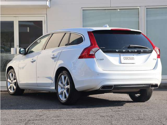 �V�i�����o�b�e���[�̓h�C�c��VARTA(�o���^)���g�p���܂��B���B�Ԃ̏����i�ɍ̗p����鍂�i���o�b�e���[�ł��B