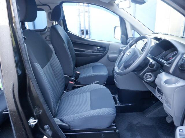 �t�����g�V�[�g����ԗǍD�ł���B�傫�ȉ�����Ȃ��A���S�ł��B����S�n�������ł���B