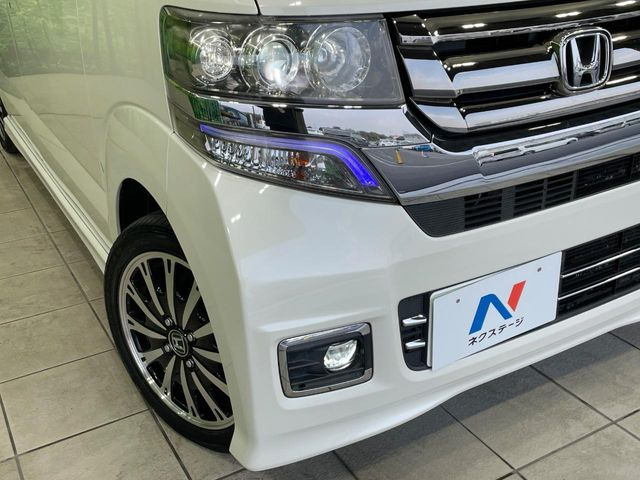 �yLED�w�b�h���C�g�z���V����ԑ��s�����ǍD�Ȏ��E���m�ۂ����S���ĉ^�]�ł��鍂�P�xLED�w�b�h���C�g�𑕔�!�_�����x�������A����d�͂��}�����Ă��܂��B