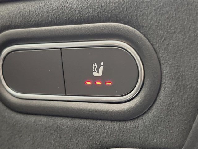 ���t�����g�V�[�g�q�[�e�B���O:�^�]�ȁE����ȋ��ɎO�i�K�Œ��߂��\�ȃV�[�g�q�[�^�[�𑕔����Ă���܂��B�G�߂��킸���K�ɂ��g�p���������܂��B