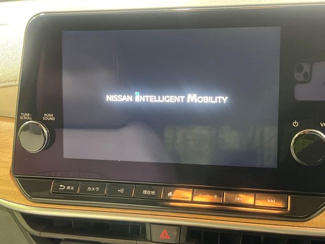 �y���[�J�[����9�C���`�i�r�z�C���e���A�ɗn�����ރX�^�C���b�V���ȁu��p�݌v�v���[�J�[�i�r�𑕔��􎋔F���⑀�쐫�ȂǊ�{���\�ɂ��D��A���㎿�ȃJ�[���C�t�����y���݂��������܂��B