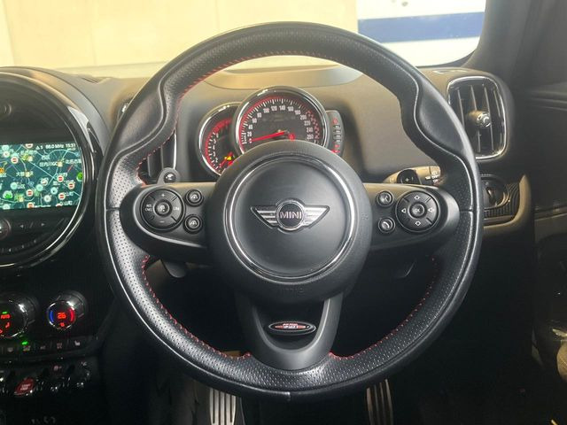 ���n���h�����̃X�������Ȃ��A���ꂢ�ȏ�Ԃ��ێ����Ă���܂��B�e�X�C�b�`���̓�����m�F�ς݂ł��B