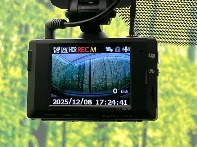 �y�h���C�u���R�[�_�[�z���S�E���S�ȃJ�[���C�t�ɕK�{�̃h���C�u���R�[�_�[�𑕔�!���s���͂������A������^�]�⎖�̂ɑ��������ۂ̏󋵂��f���ŋL�^���A����̃��X�N�ɔ����܂��B