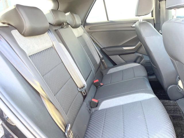 ���㕔���Ȃ��C�ɂȂ�悤�ȃL�Y�E�����ւ��蓙�A�傫�ȃ_���[�W�͂Ȃ��A�ǍD�ȏ�Ԃł��B