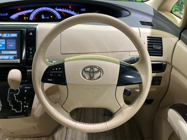 �y�����v�����X�e�A�����O�z�㎿�Ȋv���g�p���邱�ƂŁA��ɂ����������݂ƂĂ��^�]���₷���n���h���ł���