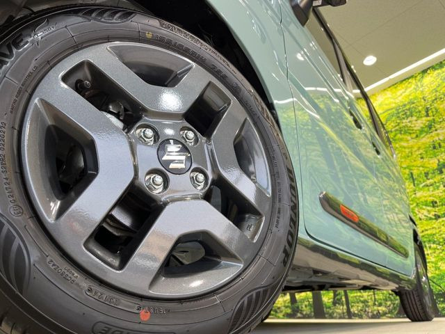 �y����14�C���`�A���~�z�C�[���z�O�ςɃ}�b�`���������A���~�z�C�[���𑕒����Ă���܂��B�e��ЊO�A���~�z�C�[����A�X�^�b�h���X�^�C�����戵�����Ă���܂��B���񂲑��k����������