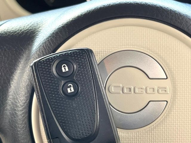 �y�L�[�t���[�V�X�e���z�J�o����|�P�b�g�ɓ��ꂽ�܂܂ł��h�A�̎{���E�������\�ȃX�}�[�g�L�[�𑕔��B�G���W���̃I���E�I�t�����J�M�����o���K�v����������Ƃ��Ă��֗��ł���