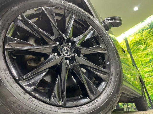 �y����19�C���`�A���~�z�C�[���z�O�ςɃ}�b�`���������A���~�z�C�[���𑕒����Ă���܂��B�e��ЊO�A���~�z�C�[����A�X�^�b�h���X�^�C�����戵�����Ă���܂��B���񂲑��k����������