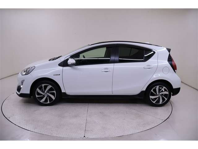 アクア1.5 X-URBAN ソリッド