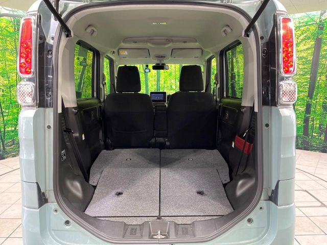 ���i�̂���������ʋ΁A���}���ɏ\���ȉ׎��X�y�[�X���m�ۂ��Ă���܂��B�Z�J���h�V�[�g��|���ƁA�傫�ȉו��̐ύڂ��\�ł���