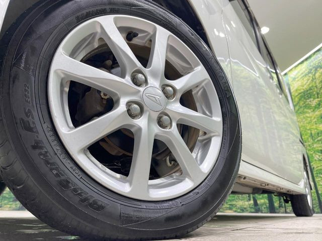 �y����14�C���`�A���~�z�C�[���z�O�ςɃ}�b�`���������A���~�z�C�[���𑕒����Ă���܂��B�e��ЊO�A���~�z�C�[����A�X�^�b�h���X�^�C�����戵�����Ă���܂��B���񂲑��k����������