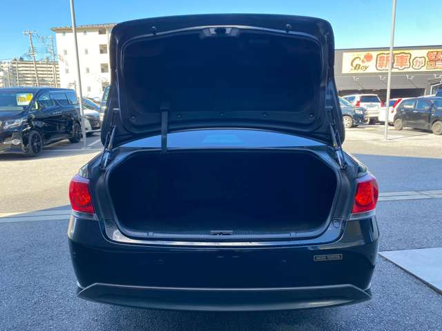 �F���C���^�[���炨�Ԃ�3���ƃA�N�Z�X�֗�!�߂��ɂ͗L���ό��n�̕F���������܂��̂ŁA�ό��ƍ��킹�Ă̂����X���ǂ��ł��ˁ􊈋C���鎩���̃X�^�b�t�����q�l�̂����X�����҂����Ă���܂�!