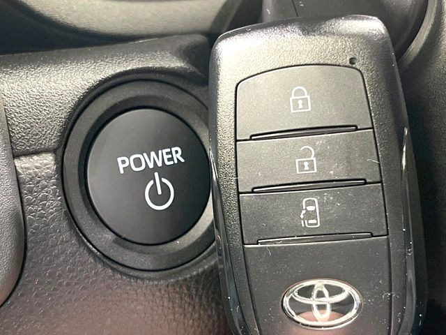 �y�X�}�[�g�L�[�z�J�o����|�P�b�g�ɓ��ꂽ�܂܂ł��h�A�̎{���E�������\�ȃX�}�[�g�L�[�𑕔��B�G���W���̃I���E�I�t�����J�M�����o���K�v����������Ƃ��Ă��֗��ł���