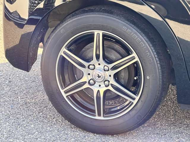 ���Ђ́A���q���܂̃j�[�Y�ɂ������o����悤�A�L�x�ȎԎ����葵���Ă���܂��B����芷���̍ۂ��A����A��낵�����肢�������܂��B