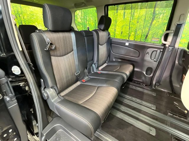 �Z�J���h�V�[�g�͒������������ƂȂ��Ă���A�X���C�h����ΒʘH�X�y�[�X���o��!�O��̈ړ����Ƃ��Ă��ȒP�ł���������A8����Ԏ������K�ȍ���S�n�̃V�[�g�ƂȂ��Ă��܂���