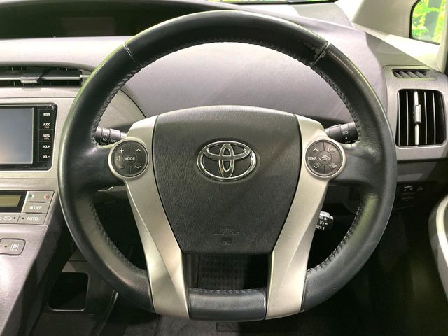 �y�����v�����X�e�A�����O�z�㎿�Ȋv���g�p���邱�ƂŁA��ɂ����������݂ƂĂ��^�]���₷���n���h���ł���