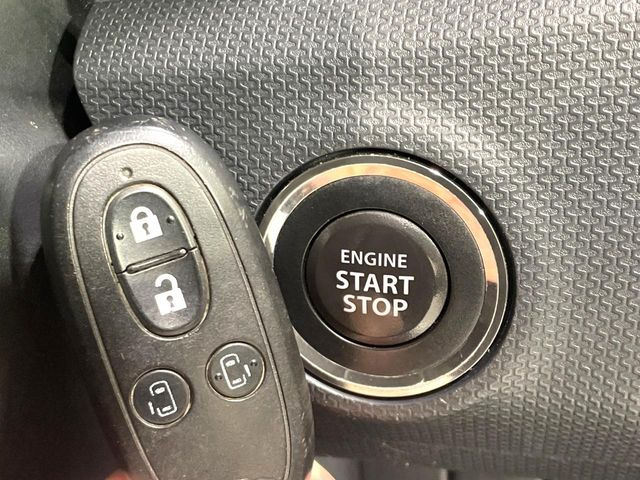 �y�I�y���[�V�����L�[�z�J�o����|�P�b�g�ɓ��ꂽ�܂܂ł��h�A�̎{���E�������\�ȃX�}�[�g�L�[�𑕔��B�G���W���̃I���E�I�t�����J�M�����o���K�v����������Ƃ��Ă��֗��ł���