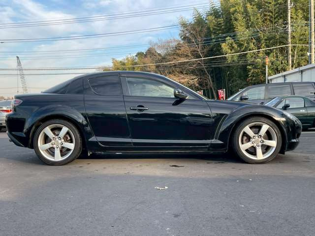 ���X�݌ɂ͊O���A�����N���[�j���O��ɓW�����A�����Ď��̏C�����̗L���A���[�^�[��������̗L������O�ҋ@�ւɂ�錟����S����{���Ă���܂��B�Ԍ��A�����A����h�������ЂőΉ��ł��܂��̂ł����S���������B