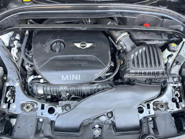 �����X�ł́A�e���[�J�[�̐�p�f�f�e�X�^�[�𓱓��B���Ǝ��i�����e�N�j�J���X�^�b�t���풓���Ă���܂��̂ŁA������̍ۂɂ����S���Ă����p���������܂��B