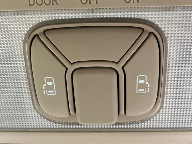 �y�����p���[�X���C�h�h�A�z�X�}�[�g�L�[��^�]�Ȃ̃X�C�b�`�Ō�ȗ����X���C�h�h�A�̊J���\���d��������͂����ăh�A���J����K�v�������A�����Ȃ��q�l�ł��ȒP�ɊJ���߂ł����K�ł���