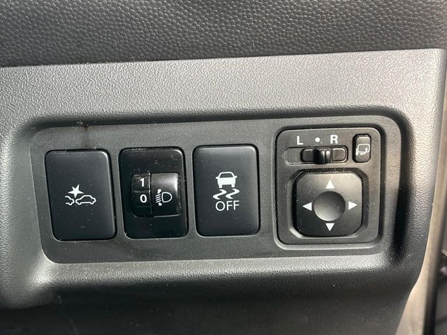 �y�O�He-Assist�z���s���ɑO���̎ԗ�����F�����A�Փ˂������Ȏ��͌x��ƃu���[�L�ŏՓˉ���Ɣ�Q�y�����A�V�X�g�B�����S�Ƀh���C�u�����y���݂��������܂��B