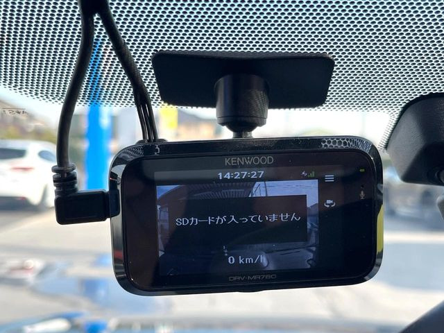 �y�h���C�u���R�[�_�[�z���S�E���S�ȃJ�[���C�t�ɕK�{�̃h���C�u���R�[�_�[�𑕔�!���s���͂������A������^�]�⎖�̂ɑ��������ۂ̏󋵂��f���ŋL�^���A����̃��X�N�ɔ����܂��B