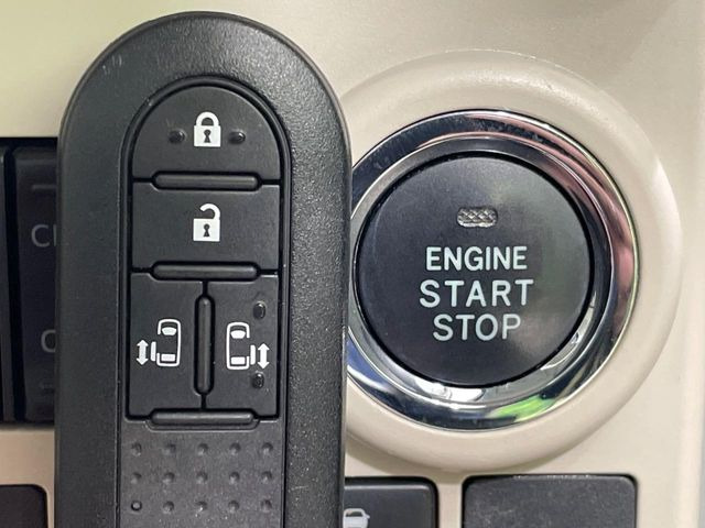 �y�L�[�t���[�V�X�e���z�J�o����|�P�b�g�ɓ��ꂽ�܂܂ł��h�A�̎{���E�������\�ȃX�}�[�g�L�[�𑕔��B�G���W���̃I���E�I�t�����J�M�����o���K�v����������Ƃ��Ă��֗��ł���