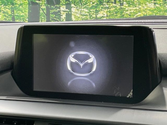 �y�}�c�_�R�l�N�g�i�r�z�ԓ��̕��͋C�Ƀ}�b�`������̌^�^�C�v�̃i�r�B�e����q�ݒ��Bluetooth�Đ����A�l�X�ȋ@�\���y���߂܂��B�����I�ȃ_�C�������삪�\�ŁA�g��������ǍD�ł��B