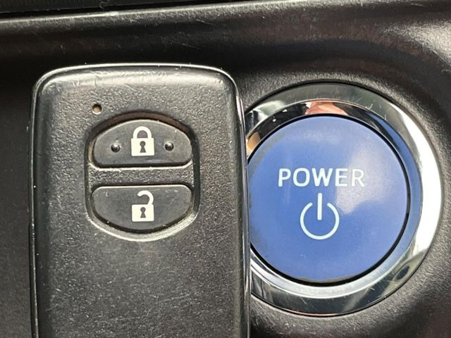 �y�X�}�[�g�L�[�z�J�o����|�P�b�g�ɓ��ꂽ�܂܂ł��h�A�̎{���E�������\�ȃX�}�[�g�L�[�𑕔��B�G���W���̃I���E�I�t�����J�M�����o���K�v����������Ƃ��Ă��֗��ł���