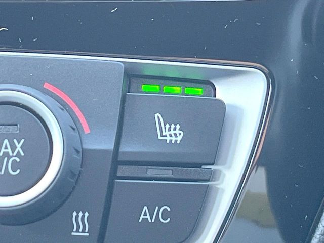 ���t�����g�V�[�g�q�[�e�B���O:�^�]�ȁE����ȋ��ɎO�i�K�Œ��߂��\�ȃV�[�g�q�[�^�[�𑕔����Ă���܂��B�G�߂��킸���K�ɂ��g�p���������܂��B