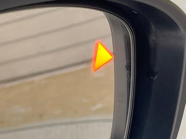 �y������p���m�z���s���A�h�A�~���[�̎��p�ɂȂ�₷���ӏ��Ɍ㑱�Ԃ��ڋ߂���ƃT�C�h�~���[�t�߂Ɍx����\���A�h���C�o�[�ɒ��ӊ��N�����Ă���܂��B