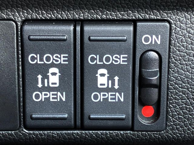 フリード1.5 ハイブリッド クロスター ホンダセンシング