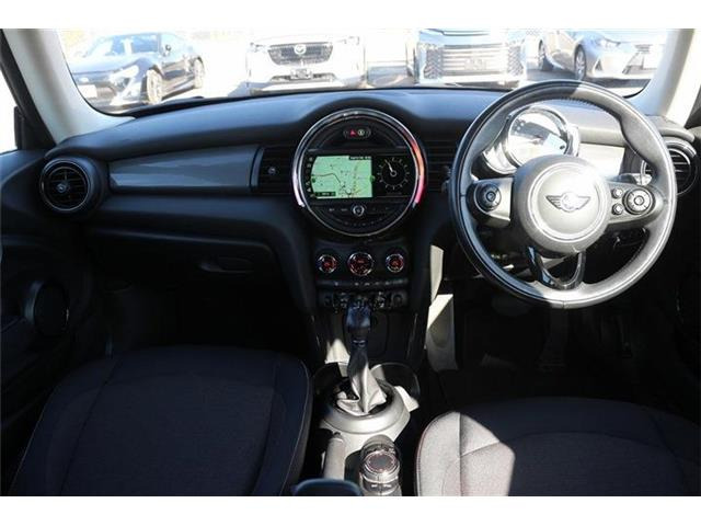 ���Ǝҗl�ւ̔̔��͂��f�肳���Ă��������܂��B �Ԍ������ԗ��̏ꍇ�́A�Ԍ����擾�������x�������z�ŕ\�����Ă���܂��B