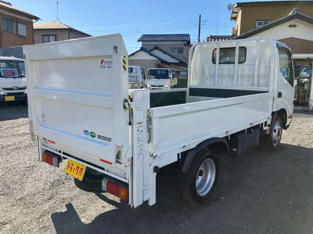 �S���z���[��&�Ɣ�&�e��ˑ�������܂�!