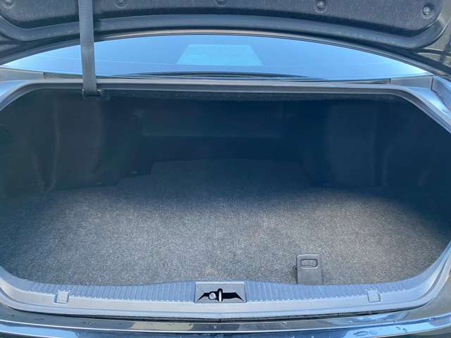 �݌Ɏԗ��Ɋւ��Ă͂��q�l�ɂ��ǂ����̂����񋟂���ׂɕi���ɍS���Ďd������s���Ă���܂��B�e���Ԃ̏�Ԃ͂��ꂼ��ł��̂ł����k���ɓ��X�X�^�b�t�������������Ē����܂��̂ł����S���������܂��B