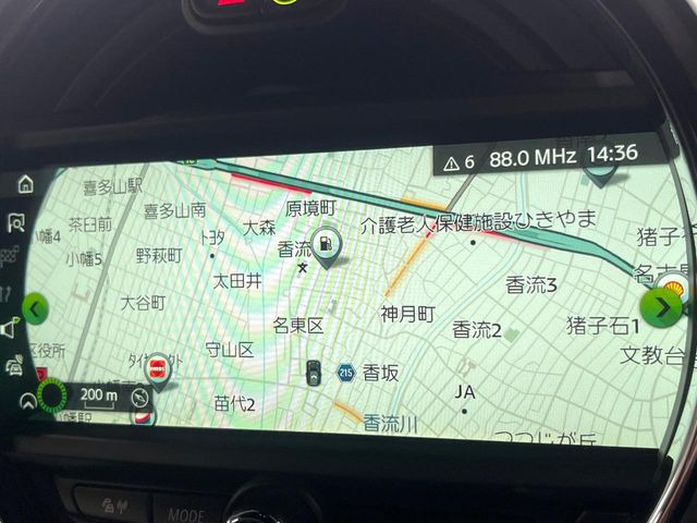 �������i�r:��̊��̂���i�r�́A����������ԓ������o���Ă���܂��B�I�[�f�B�I�@�\���[�����Ă���܂��̂ŁA�^�]�����y���߂܂���