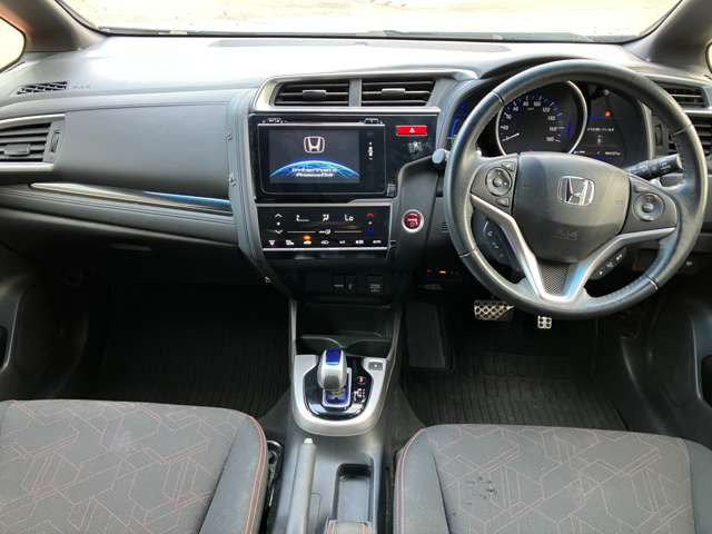フィット1.5 ハイブリッド Sパッケージ 4WD
