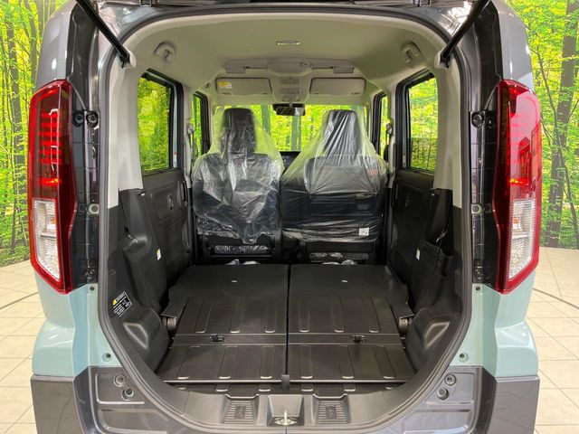 ���i�̂���������ʋ΁A���}���ɏ\���ȉ׎��X�y�[�X���m�ۂ��Ă���܂��B�Z�J���h�V�[�g��|���ƁA�傫�ȉו��̐ύڂ��\�ł���