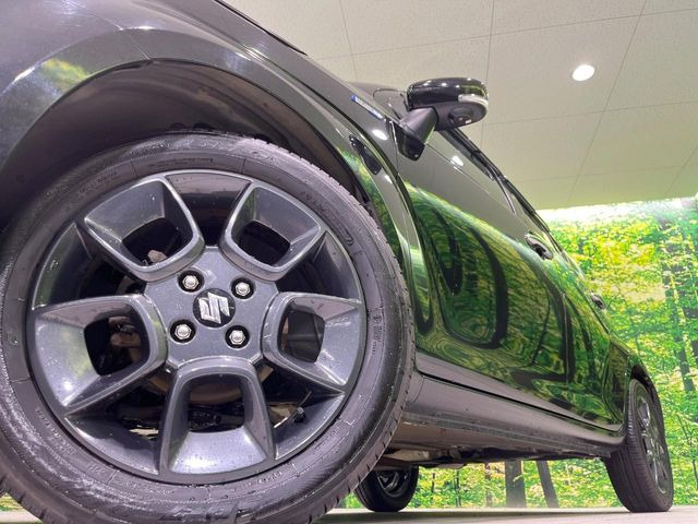 �y����16�C���`�A���~�z�C�[���z�O�ςɃ}�b�`���������A���~�z�C�[���𑕒����Ă���܂��B�e��ЊO�A���~�z�C�[����A�X�^�b�h���X�^�C�����戵�����Ă���܂��B���񂲑��k����������