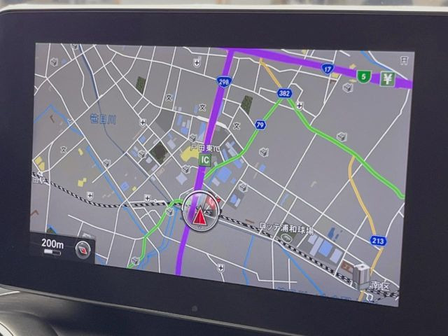 �������i�r:��̊��̂���i�r�́A����������ԓ������o���Ă���܂��B�I�[�f�B�I�@�\���[�����Ă���܂��̂ŁA�^�]�����y���߂܂���