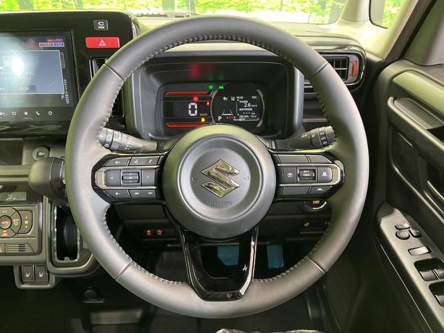 �y�����v�����X�e�A�����O�z�㎿�Ȋv���g�p���邱�ƂŁA��ɂ����������݂ƂĂ��^�]���₷���n���h���ł���