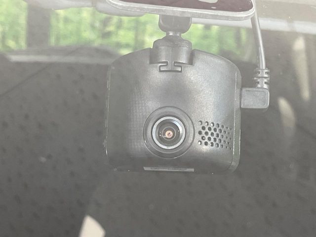 �y�h���C�u���R�[�_�[�z���S�E���S�ȃJ�[���C�t�ɕK�{�̃h���C�u���R�[�_�[�𑕔�!���s���͂������A������^�]�⎖�̂ɑ��������ۂ̏󋵂��f���ŋL�^���A����̃��X�N�ɔ����܂��B